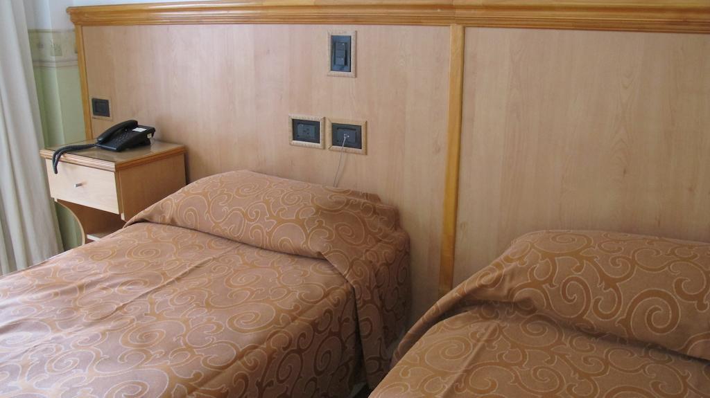 Hotel Pedraza Buenos Aires Quarto foto