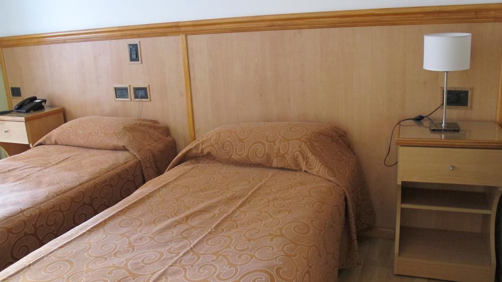 Hotel Pedraza Buenos Aires Quarto foto
